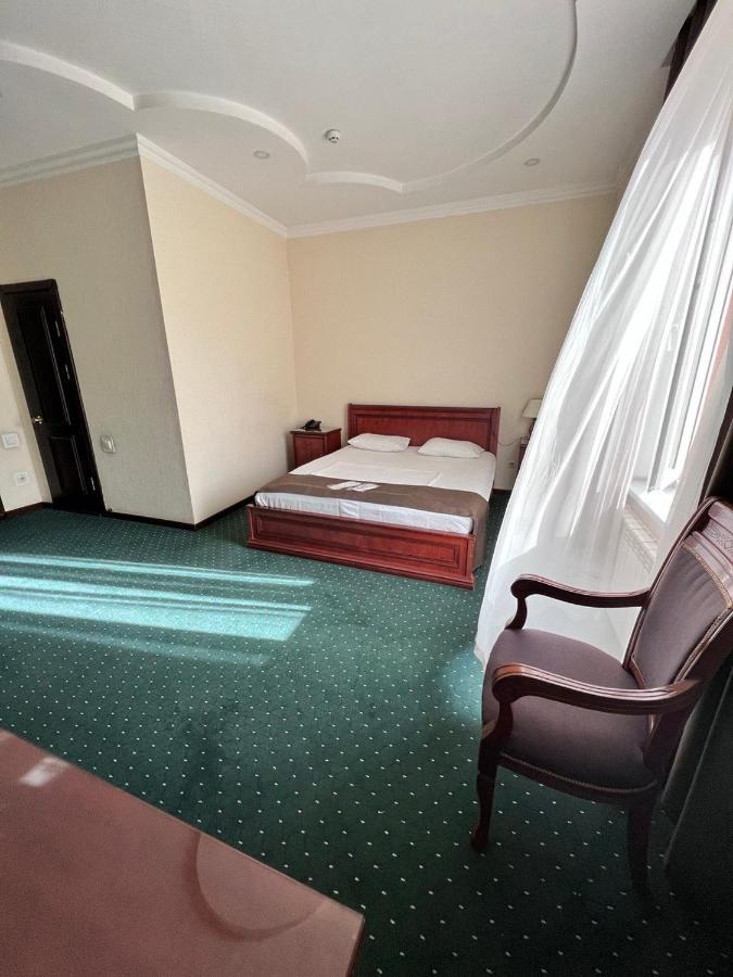 Grand Nur Hotel Tasjkent Eksteriør bilde